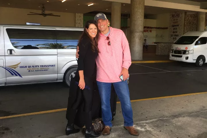 couple punta cana airport 2